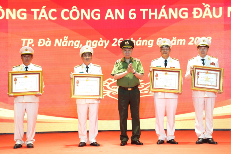 ket hop chat che giua phong ngua va tan cong quyet liet cac loai toi pham 2 ket hop chat che giua phong ngua va tan cong quyet liet cac loai toi pham 2