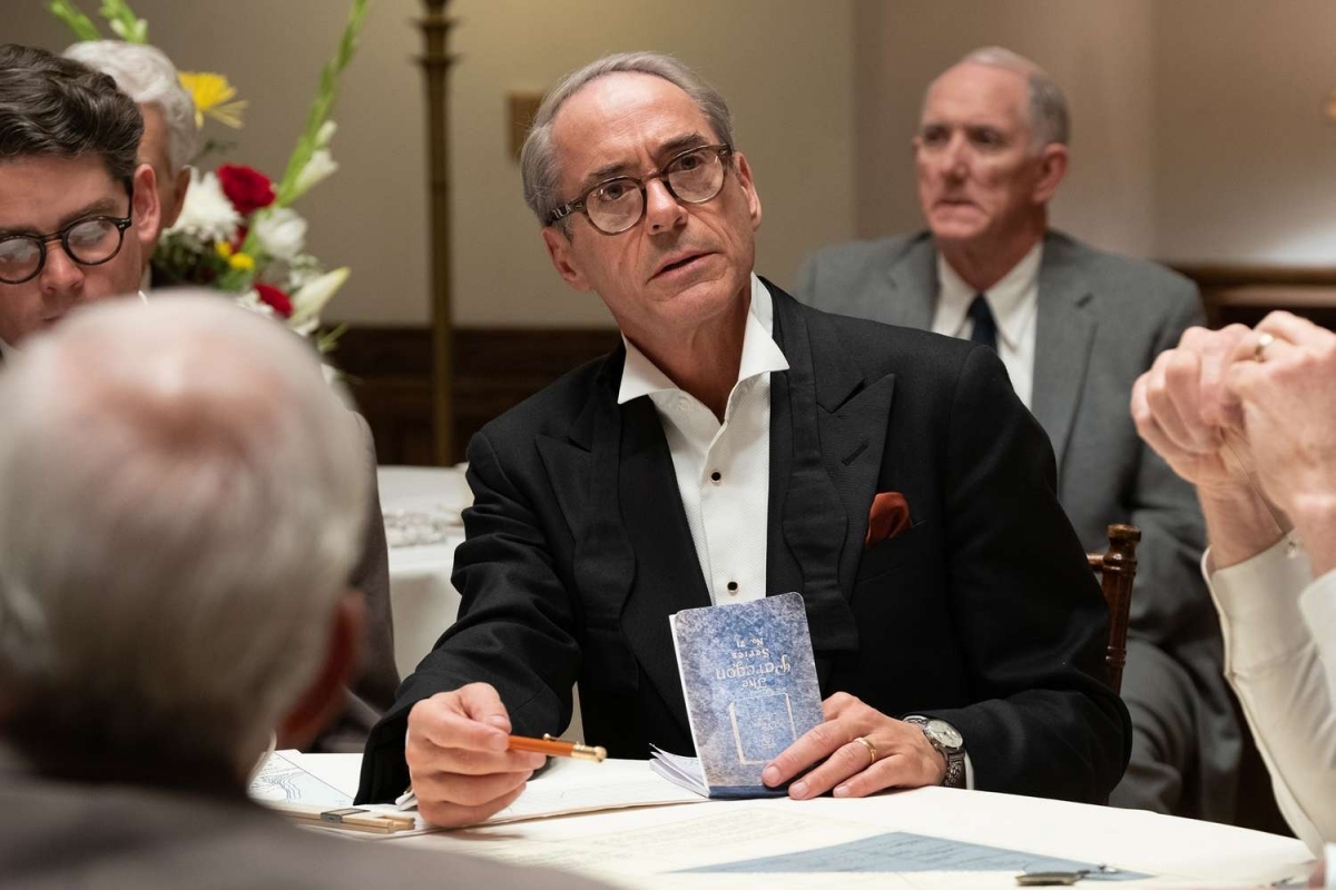 oppenheimer chien thang vang doi emma stone mang tuong vang oscar thu hai ve nha dpl