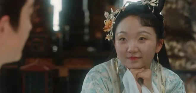 nu dien vien bi nem da vi pha nat nguyen tac du phuong hanh909 nu dien vien bi nem da vi pha nat nguyen tac du phuong hanh909