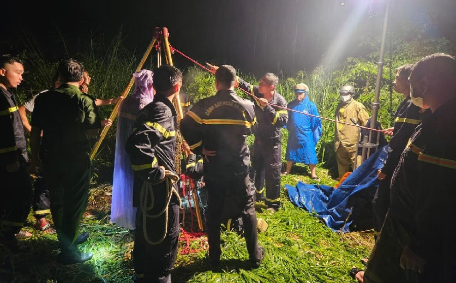 nguoi dan ong roi xuong gieng sau tu vong o ba ria vung tau 757