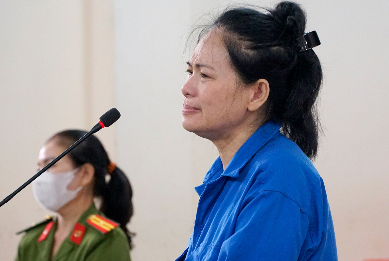 bi cao vu chiem doat tien nu d 5913 7447 1693910281
