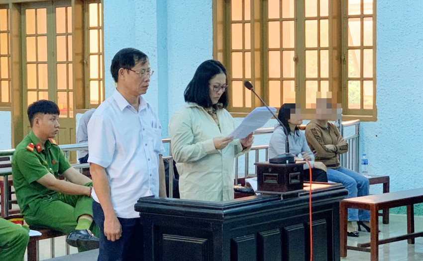 bi cao do thi hue cuu hieu pho chiem doat tai san dung man kich 2740 bi cao do thi hue cuu hieu pho chiem doat tai san dung man kich 2740