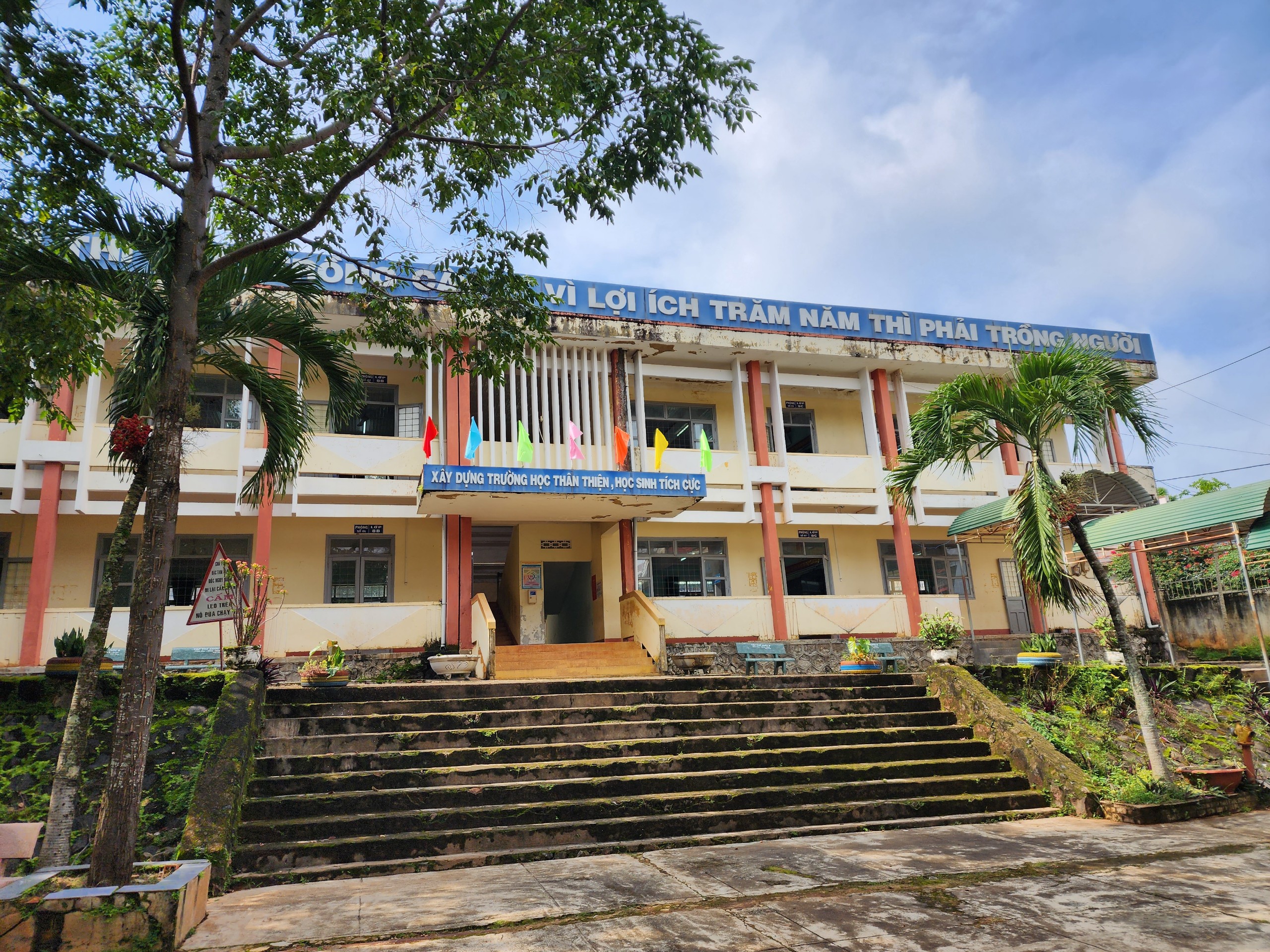 5f72c52150ee85b0dcff 5f72c52150ee85b0dcff