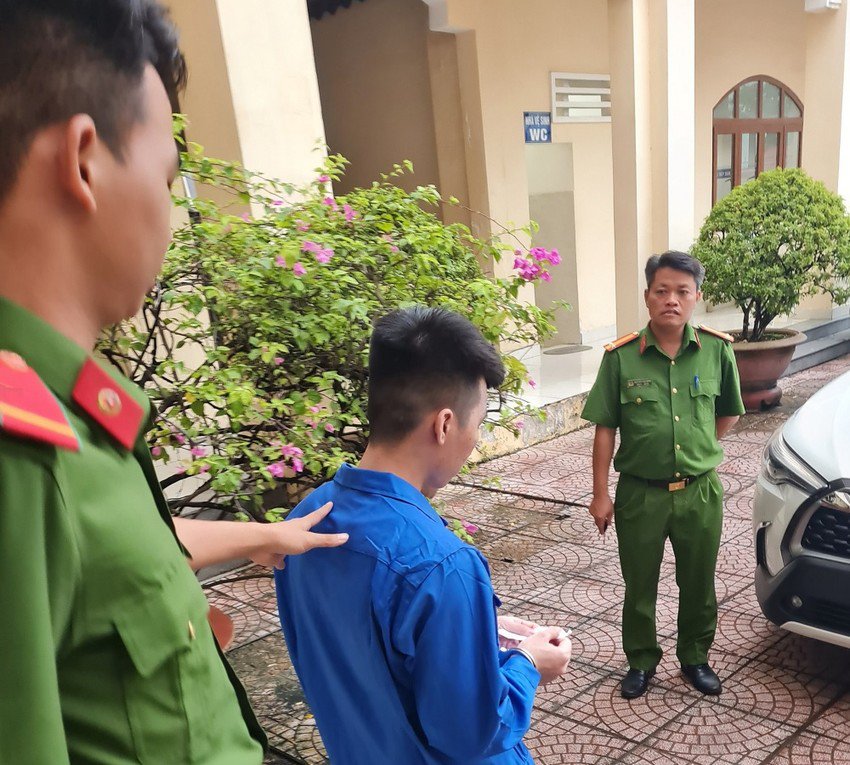 yeu ban gai 12 tuoi sinh con nam thanh nien linh toi hiep dam tre em bi cao qui 8791 3376 1695341713 912 width850height765