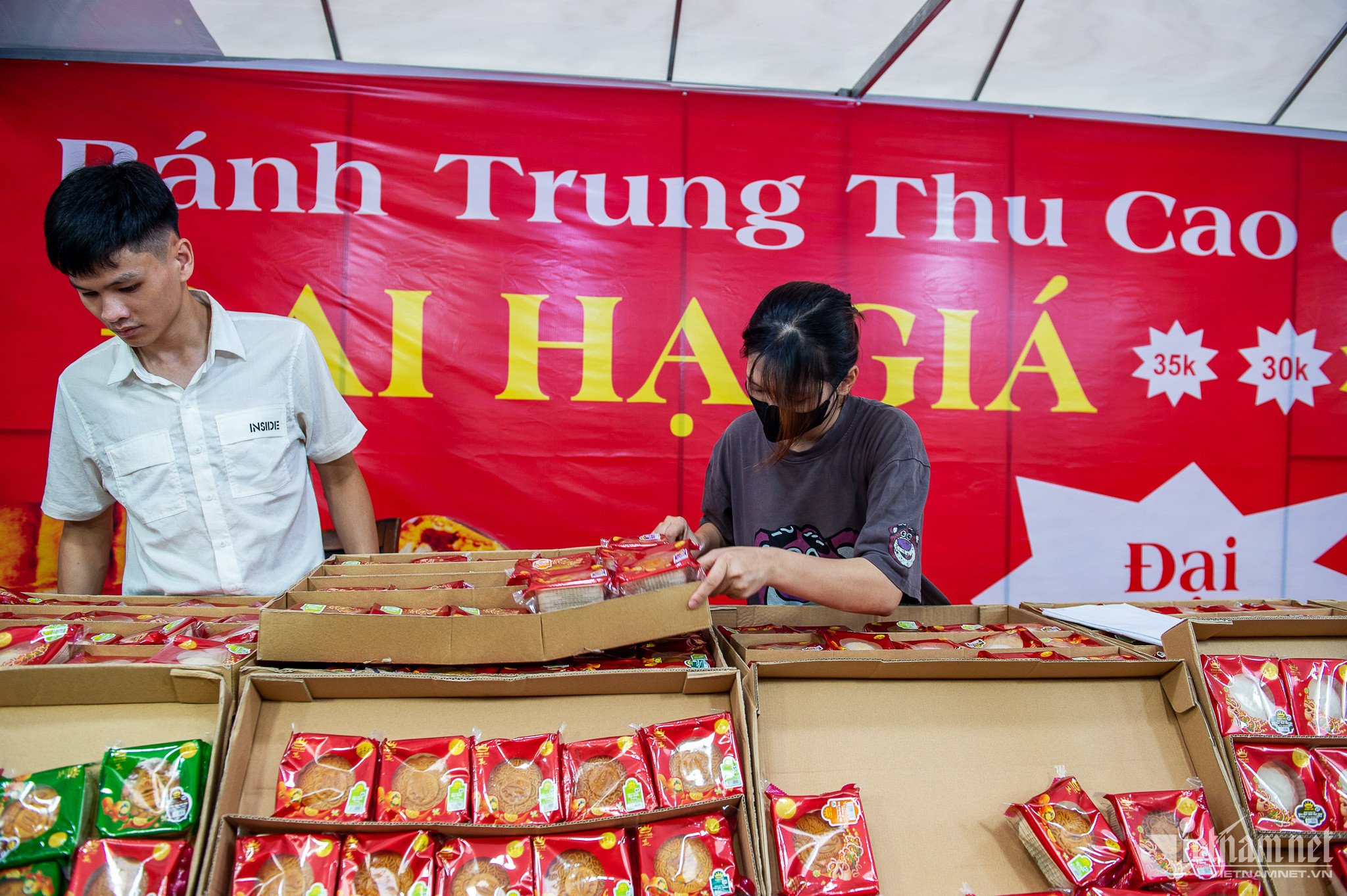 do xo mua banh trung thu dai ha gia ban tran lan via he chuyen gia canh bao dung ham re 8