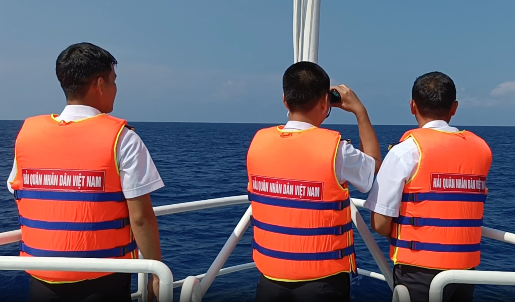 nhan dinh xot xa cua thuyen truong tau bi nan 12 ngu dan mat tich1 nhan dinh xot xa cua thuyen truong tau bi nan 12 ngu dan mat tich1
