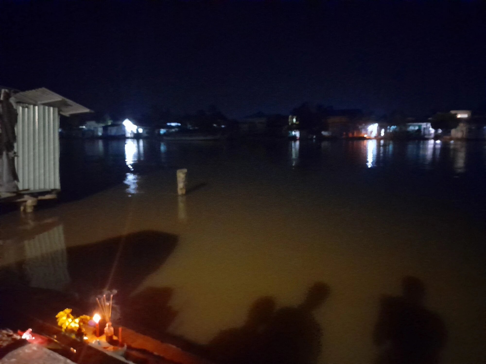 be gai 11 tuoi duoi nuoc thuong tam o vinh long be gai 11 tuoi duoi nuoc thuong tam o vinh long