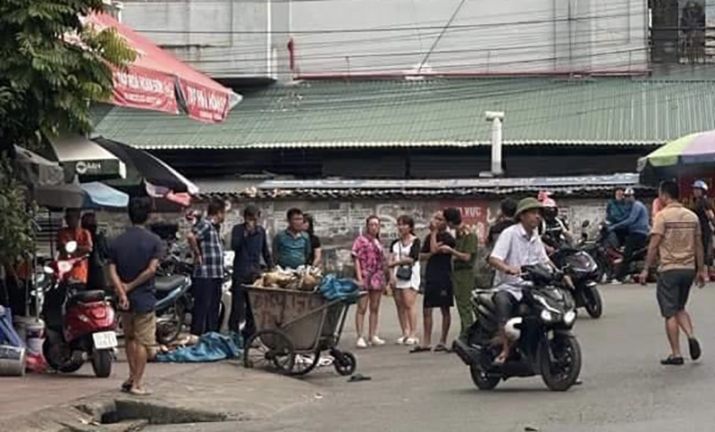 nghi chong ngoai tinh nguoi phu nu do xang tu thieu1 nghi chong ngoai tinh nguoi phu nu do xang tu thieu1