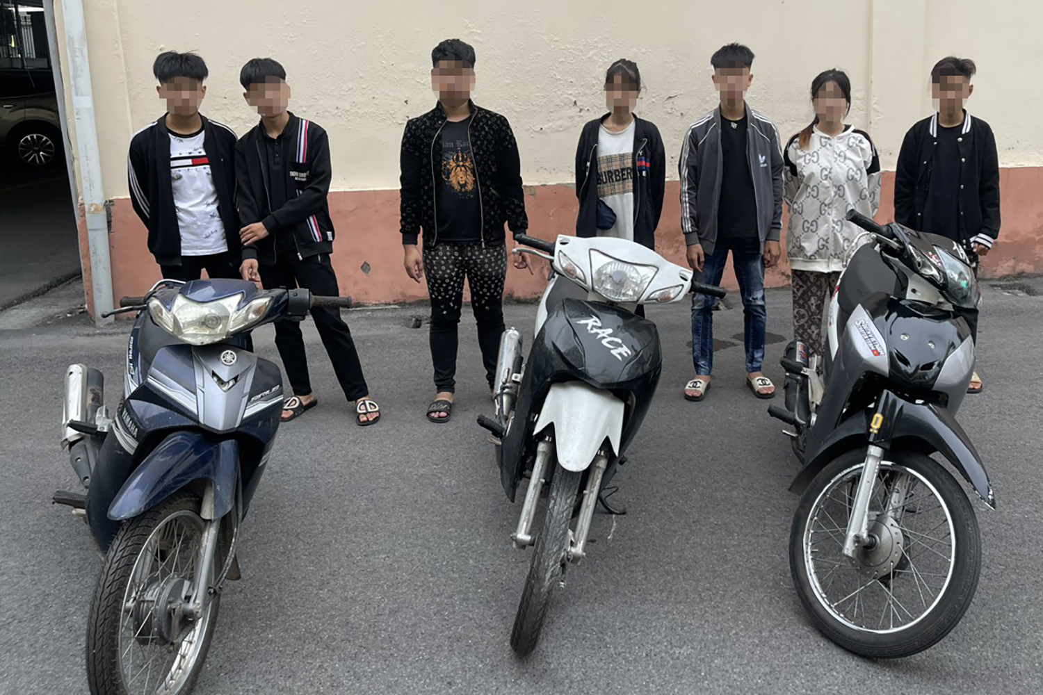 tin tuc phap luat moi nhat ngay 7 11 2023 pho chanh an tand thi xa bi khai tru ra khoi dang vi nhan hoi lo