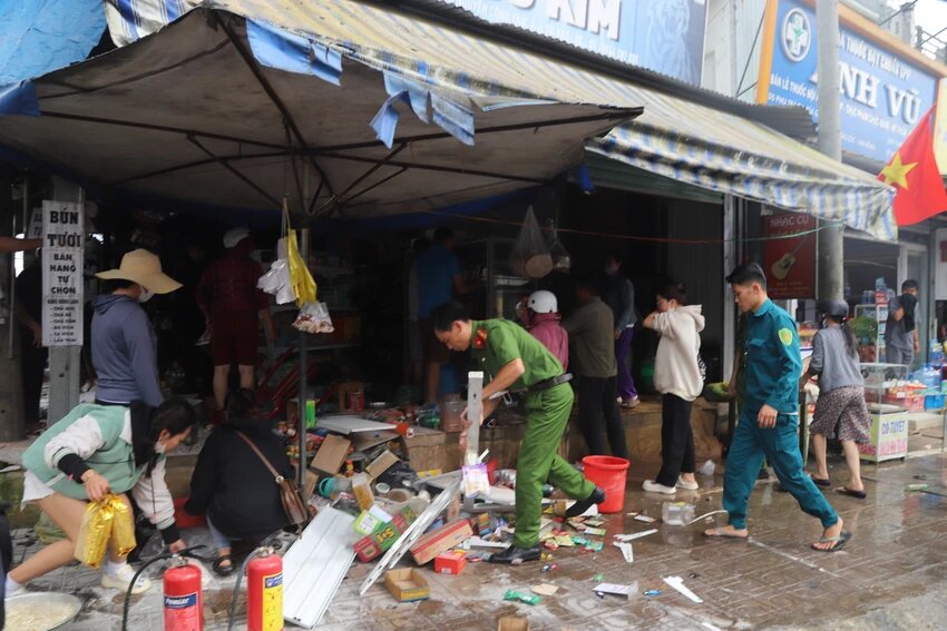 chay cua hang tien loi o trung tam tp bao loc nguoi dan hoang loan 3 chay cua hang tien loi o trung tam tp bao loc nguoi dan hoang loan 3