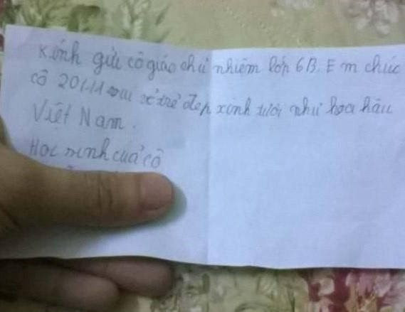 20 11 chang can tang qua cau ky hoc tro khien thay co bat cuoi voi nhung loi chuc ba dao 8