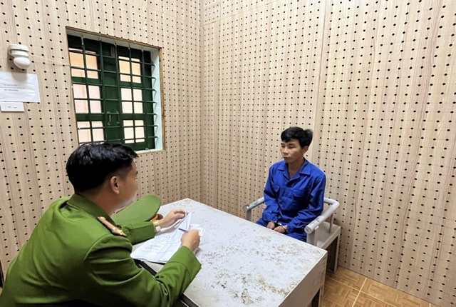 bi lap bien ban vi pham nong do con nguoi dan ong dung may cat co tan cong csgt bi lap bien ban vi pham nong do con nguoi dan ong dung may cat co tan cong csgt