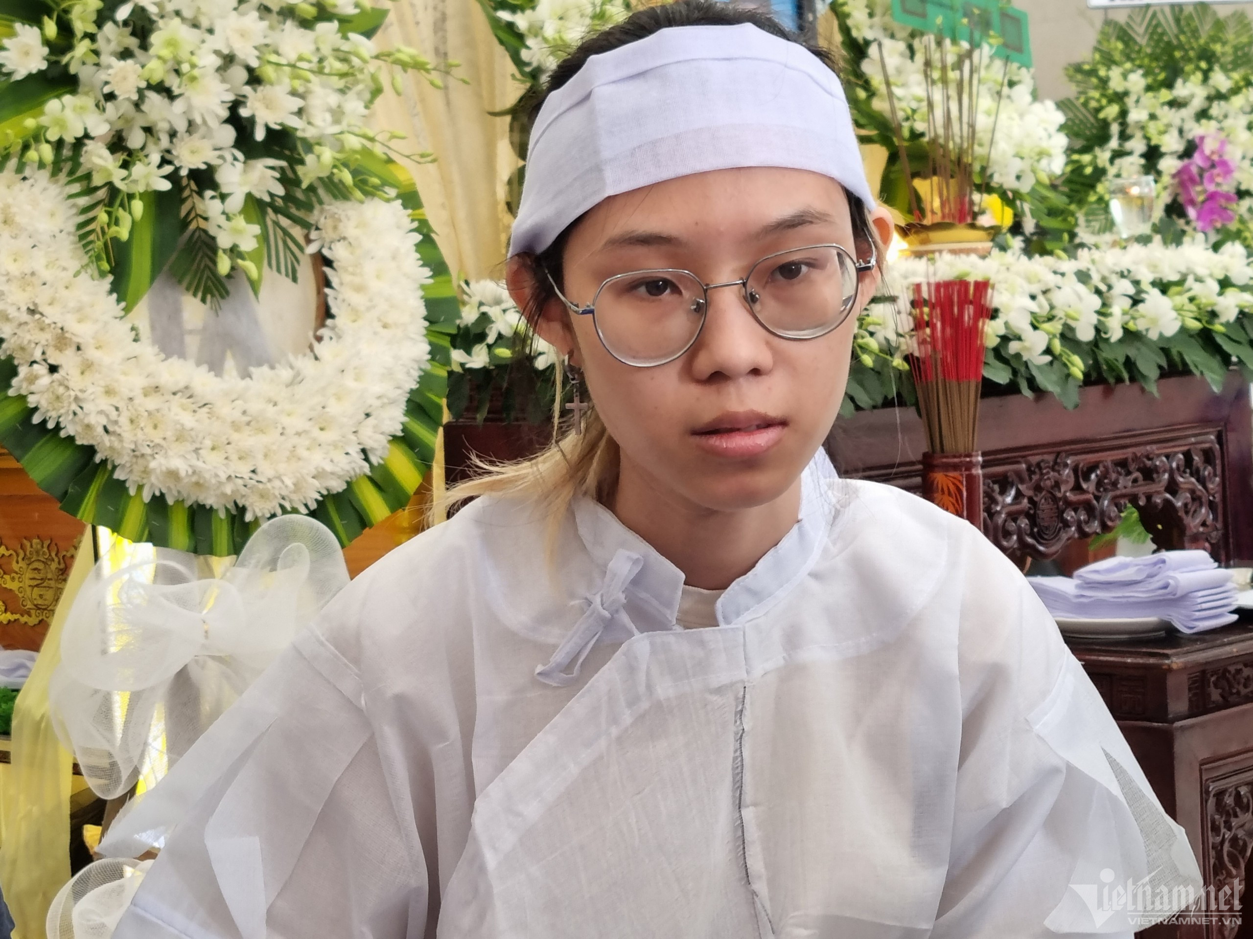 xot long hoan canh bao ve bi ke cuop ngan hang dam tu vong nhan luong moi thang chua den 5 trieu dong xot long hoan canh bao ve bi ke cuop ngan hang dam tu vong nhan luong moi thang chua den 5 trieu dong