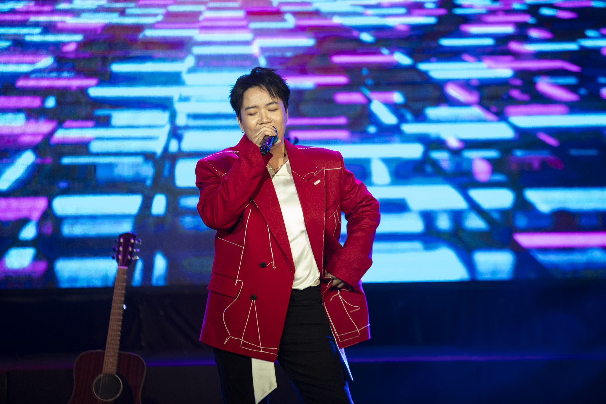 uyen-dinh-may-man-nhat-cua-toi-la-duoc-gap-chi-hien-thuc-1