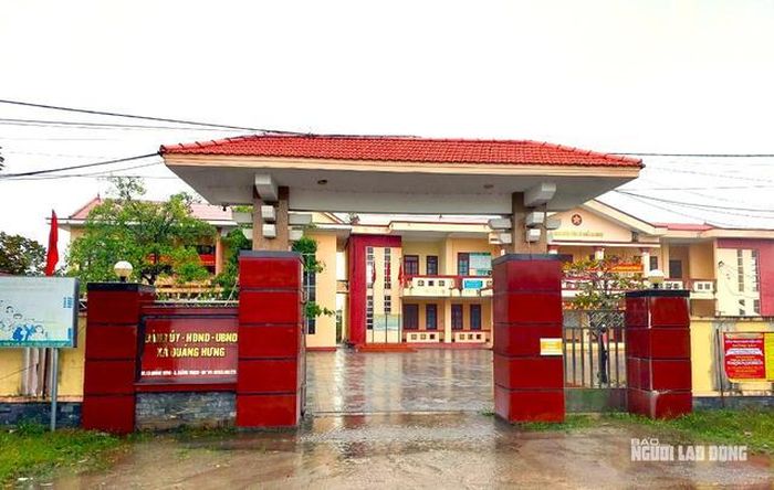 An ninh - Hình sự - Bắt quả tang Phó Bí thư Đảng ủy xã đang say sưa 'chơi phỏm' tại nhà riêng