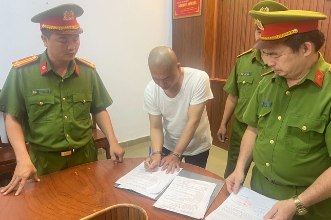 tin tuc phap luat moi nhat ngay 7 12 2023 cao dau roi tu xung thich tam phuc su giabi bat vi lua dao lam gia tai lieu