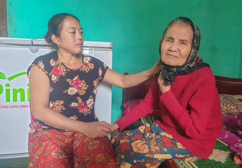 buoc thoi viec nhan vien bot xen tien tro cap cua nguoi tan tat o quang binh 21