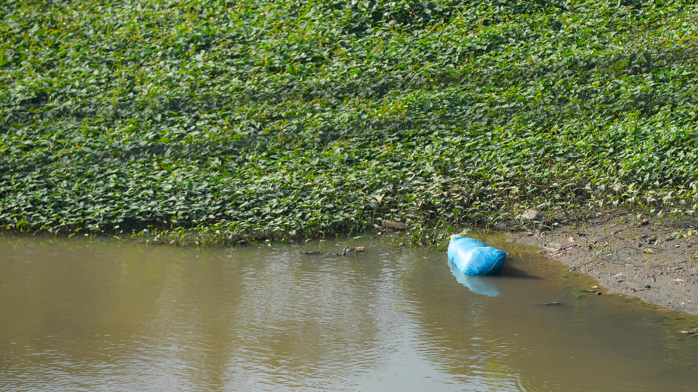 hien truong vu 3 bo con tu vong tren song o hung yen 22