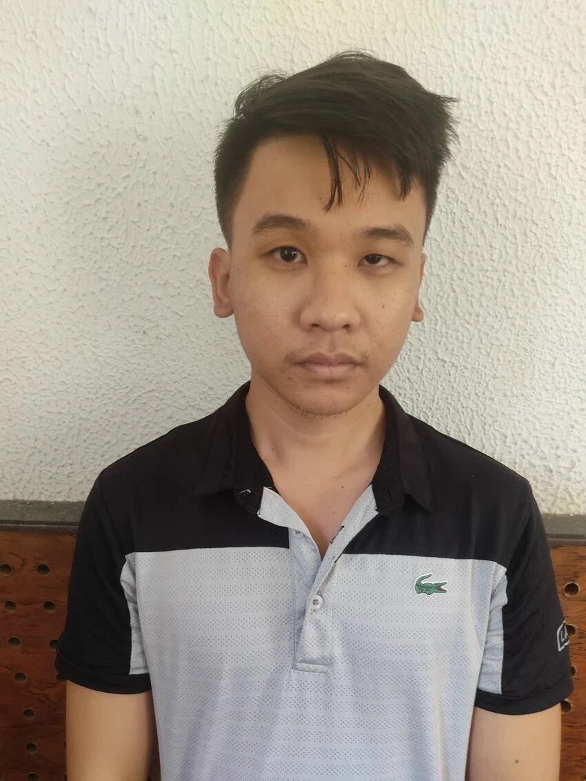 nam thanh nien gia lam sugar daddy chiem doat hang loat xe may cua cac hot girl 