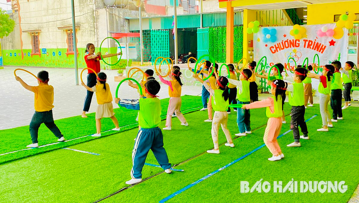 mot tinh ho tro moi giao vien 700 000 dong thang