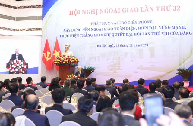 ngoai giao phai ket hop nhuan nhuyen suc manh cua dan toc voi suc manh thoi dai 2