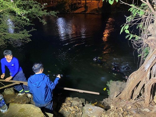 dieu tra nguyen nhan nguoi dan ong nhay cau tu tu trong cong vien tp pleiku dieu tra nguyen nhan nguoi dan ong nhay cau tu tu trong cong vien tp pleiku
