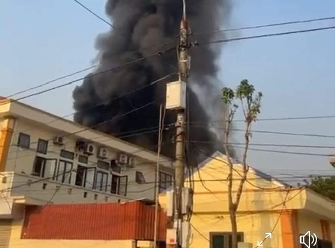 chay o tru so cong an huyen o hai duong khoang 100 phuong tien vi pham bi thieu rui 2 chay o tru so cong an huyen o hai duong khoang 100 phuong tien vi pham bi thieu rui 2