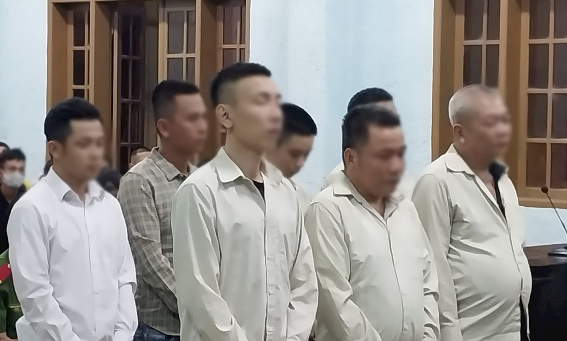 ca do bong da voi so tien hang ty dong cuu hieu pho truong tieu hoc bi ket an ca do bong da voi so tien hang ty dong cuu hieu pho truong tieu hoc bi ket an