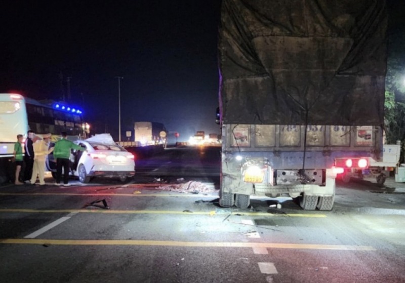 nu tai xe o to vi pham nong do con sau tiec ruou tong 1 nguoi tu vong