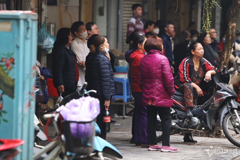vu chay nha o pho co ha noi 4 nguoi tu vong em trai khoc lang dung xa beng pha cua cuu gia dinh anh nhung bat thanh vu chay nha o pho co ha noi 4 nguoi tu vong em trai khoc lang dung xa beng pha cua cuu gia dinh anh nhung bat thanh