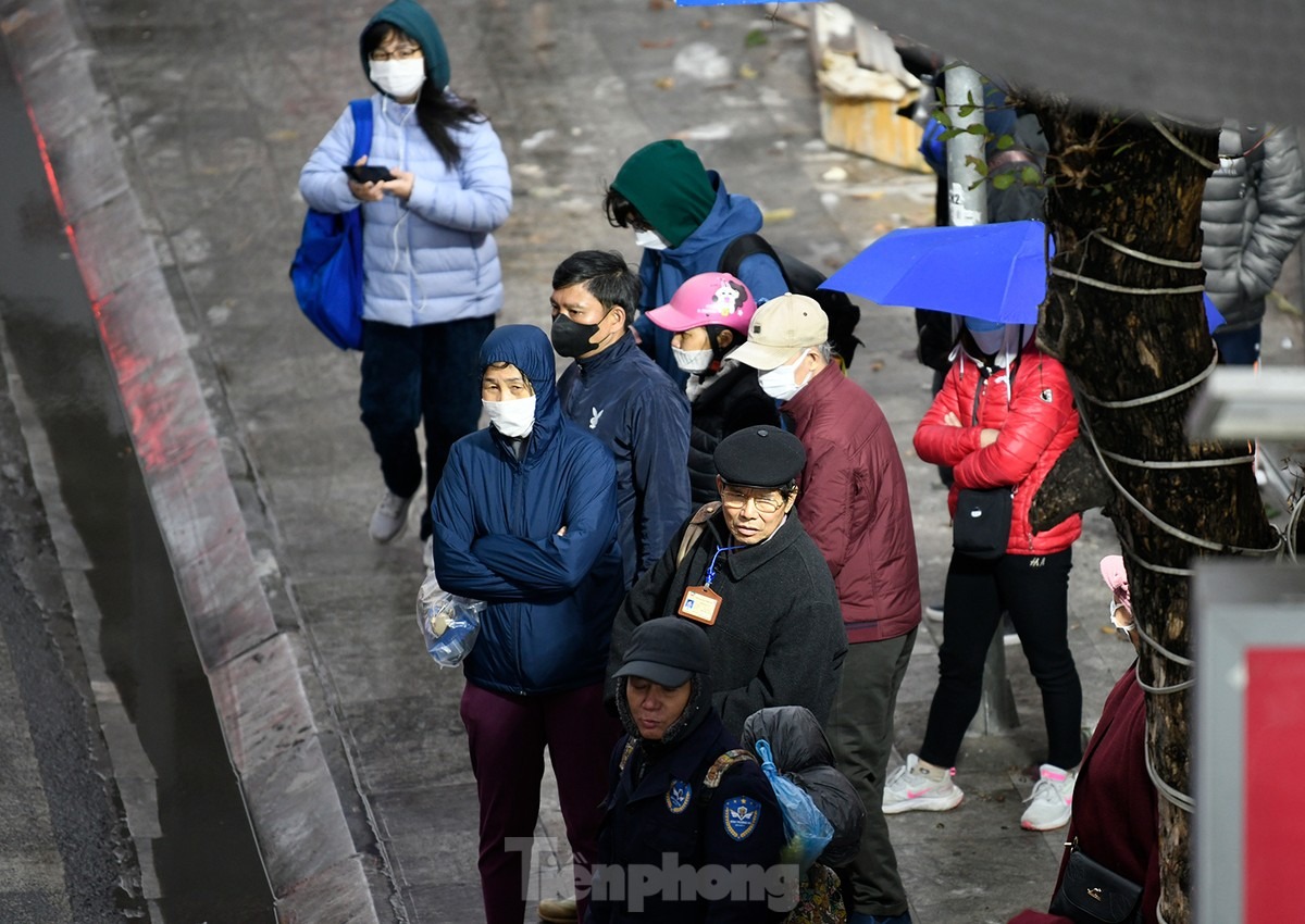 mua ret dinh diem nguoi dan thu do chat vat nhich tung met toi cong so 14