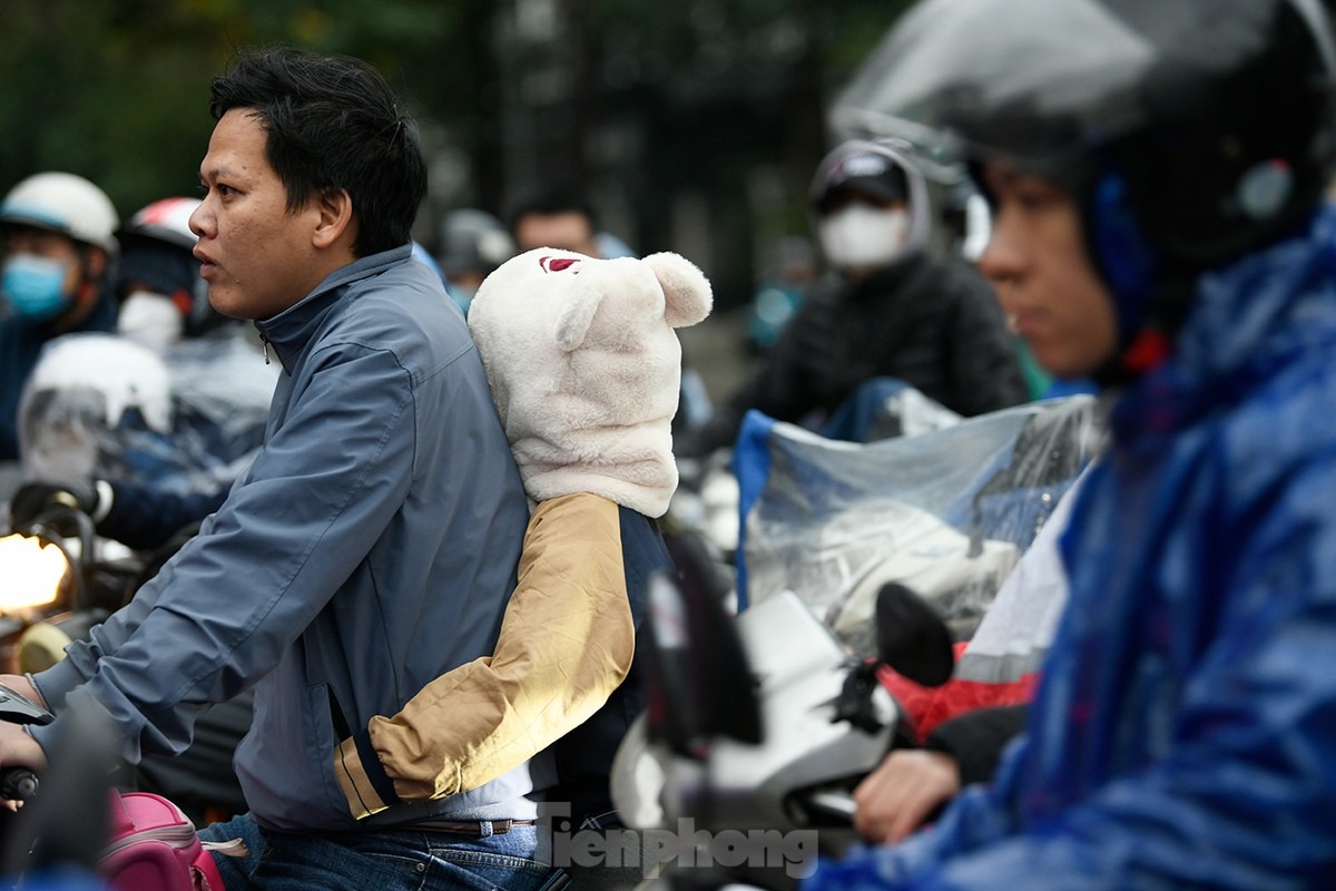 mua ret dinh diem nguoi dan thu do chat vat nhich tung met toi cong so 16