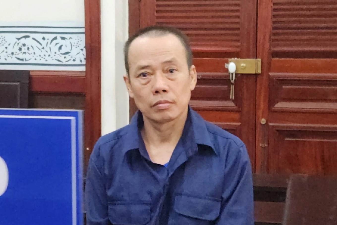 cuong ghen tai xe taxi lanh an tu vi chem trong thuong hai vo chong hang xom