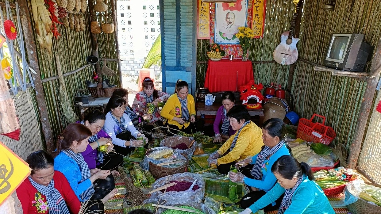 xep hinh ban do viet nam bang 54 noi banh tet tang nguoi dan dat mui 2