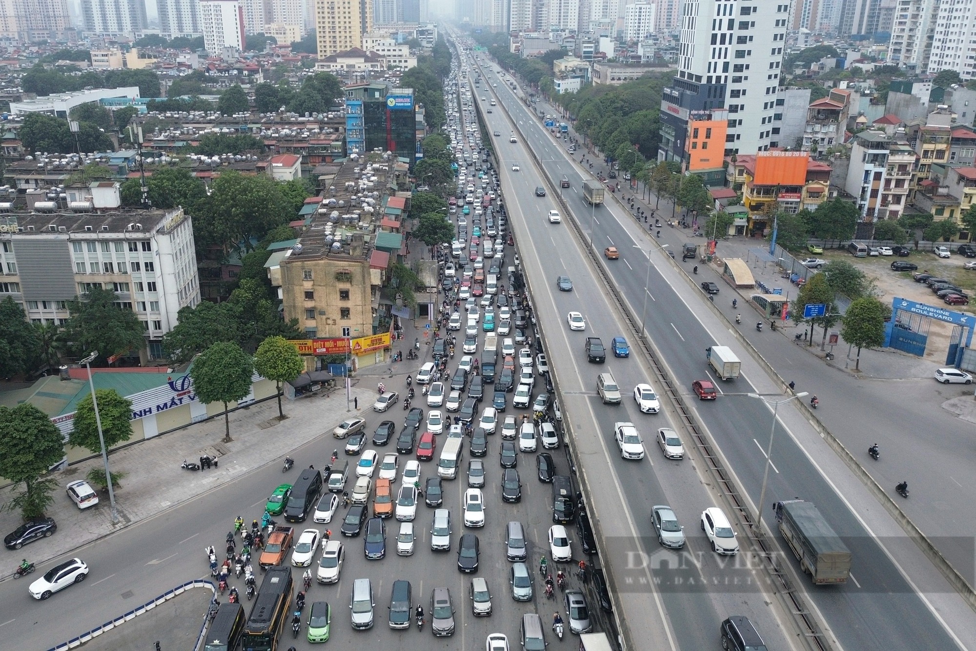 hiem thay o ha noi 28 tet ben xe diu hiu duong pho thong thoang 11