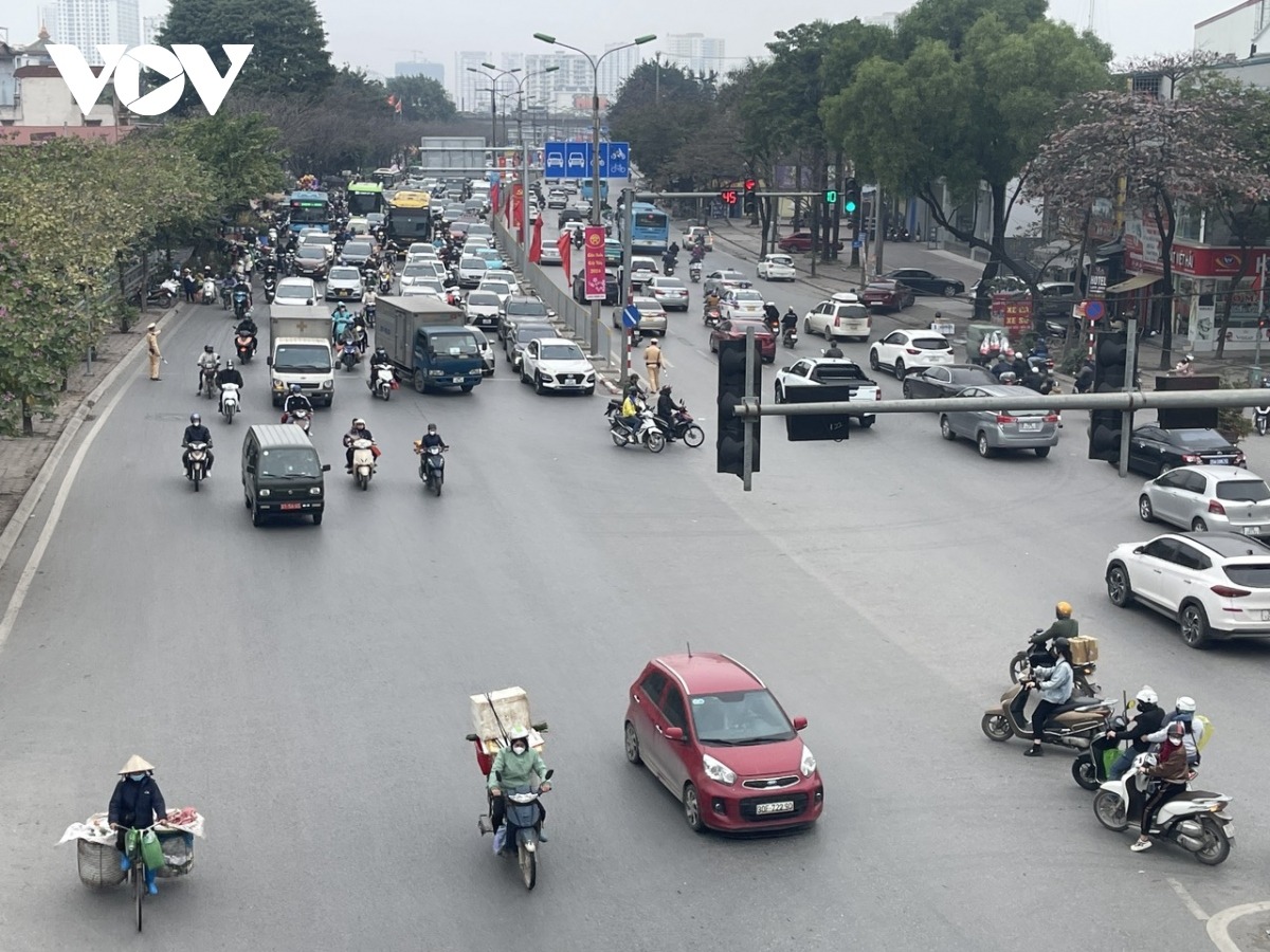 hiem thay o ha noi 28 tet ben xe diu hiu duong pho thong thoang 3