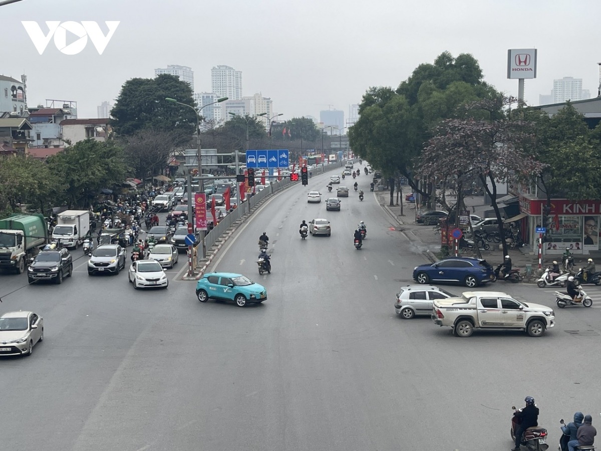 hiem thay o ha noi 28 tet ben xe diu hiu duong pho thong thoang 5