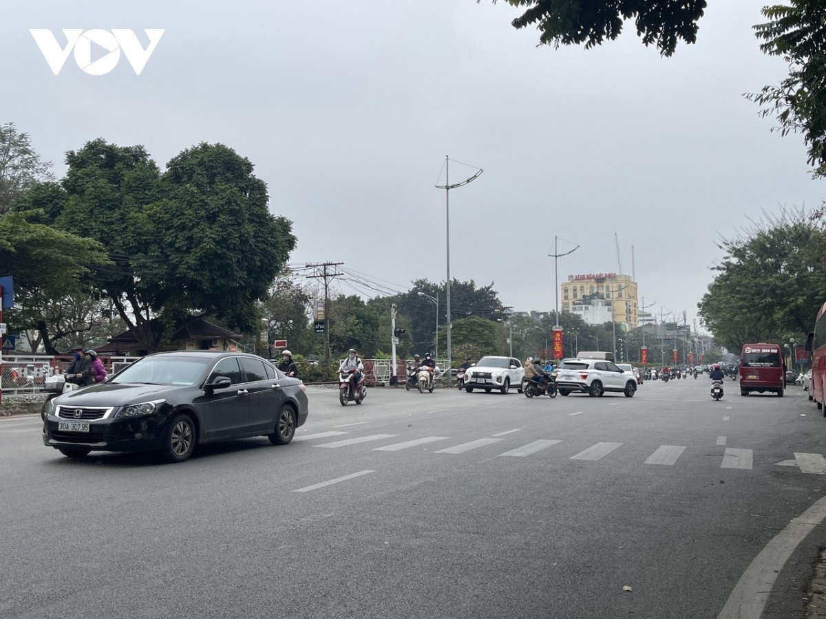 hiem thay o ha noi 28 tet ben xe diu hiu duong pho thong thoang 6