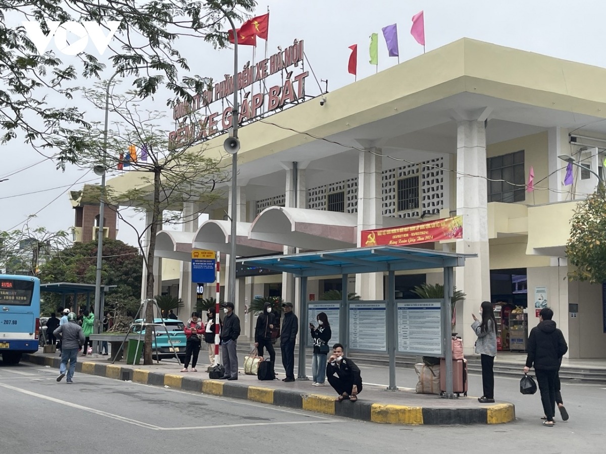 hiem thay o ha noi 28 tet ben xe diu hiu duong pho thong thoang 72
