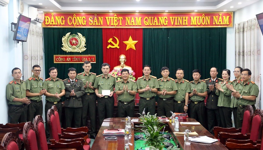 triet pha duong day gia danh bac si ky su lua dao qua mang gan 100 ty dong 2 triet pha duong day gia danh bac si ky su lua dao qua mang gan 100 ty dong 2