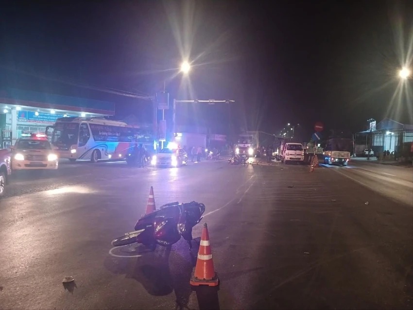 vu xe tai tong loat phuong tien dung den do o tien giang 1 nguoi tu vong loi khai bat ngo cua tai xe vu xe tai tong loat phuong tien dung den do o tien giang 1 nguoi tu vong loi khai bat ngo cua tai xe