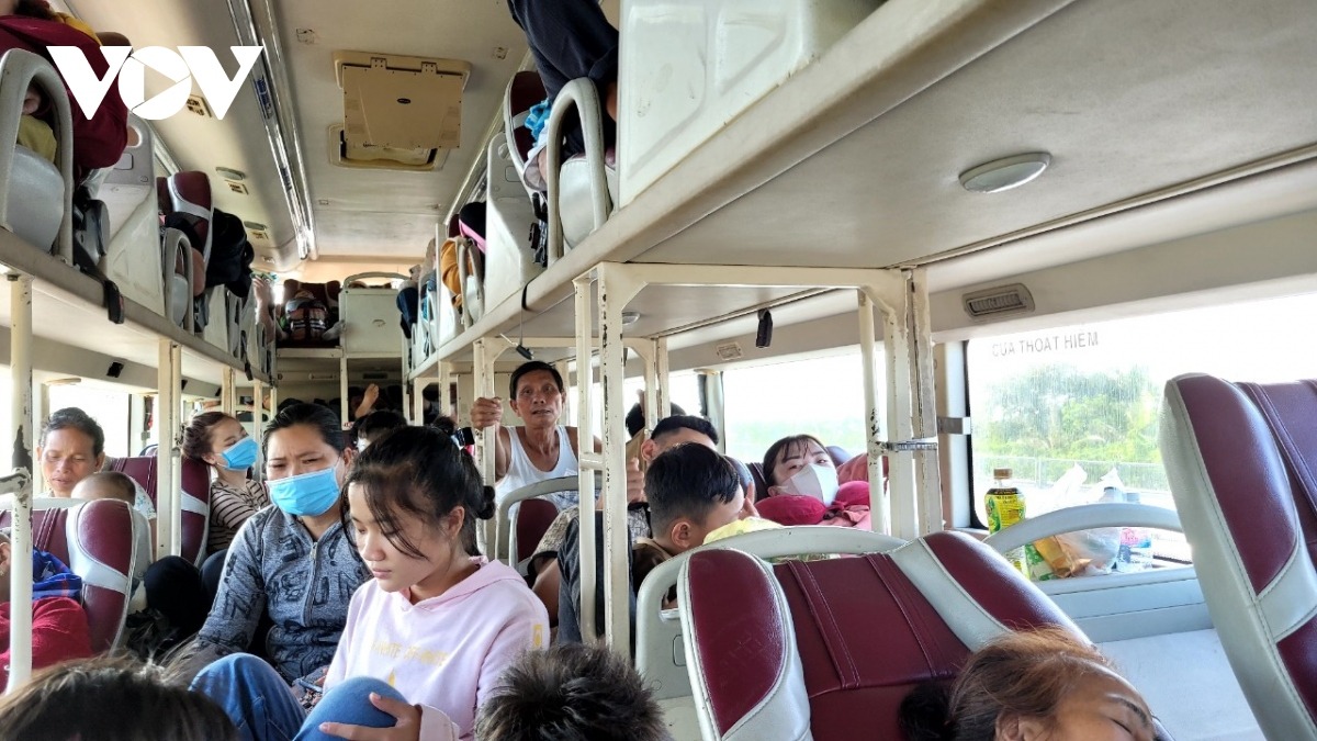 8 o to tong lien hoan duong cao toc trung luong my thuan bi te liet 71