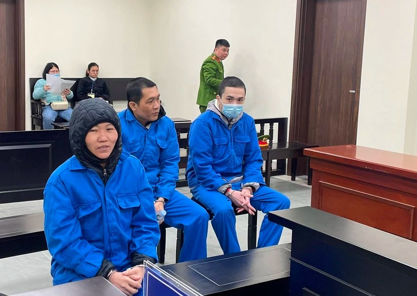 xet xu nhom doi tuong san tim phu nu mang thai ngoai y muon lap duong mua ban tre em