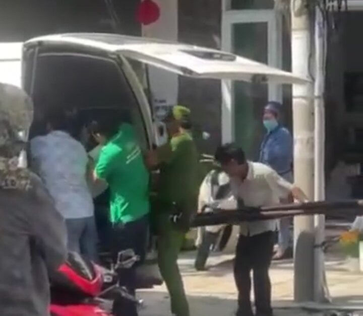 vu hieu pho truong tieu hoc o phu yen bi danh ghen bat tam giam nguoi vo vu hieu pho truong tieu hoc o phu yen bi danh ghen bat tam giam nguoi vo