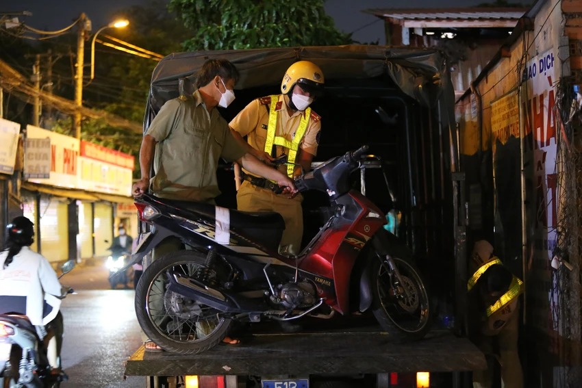 tp hcm uong ly ruou thuoc sau cham cuu nguoi dan ong bi phat gan 3 trieu vi vi pham nong do con 3 tp hcm uong ly ruou thuoc sau cham cuu nguoi dan ong bi phat gan 3 trieu vi vi pham nong do con 3