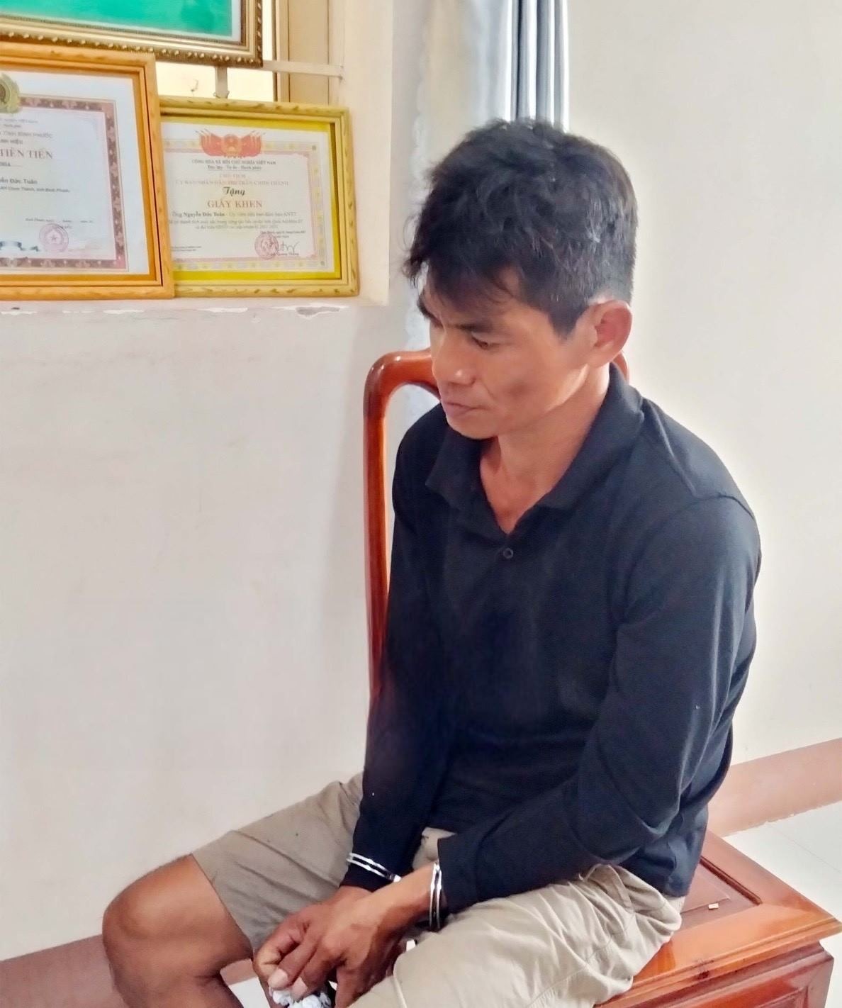 vu nguoi phu nu bi chong cu sat hai da man giua duong loi khai cua nghi pham1 vu nguoi phu nu bi chong cu sat hai da man giua duong loi khai cua nghi pham1