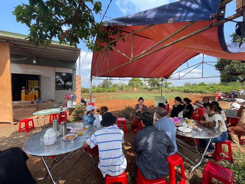 vu 3 anh em ruot thuong vong sau tren duong di hoc ve hoan canh gia dinh kho khan