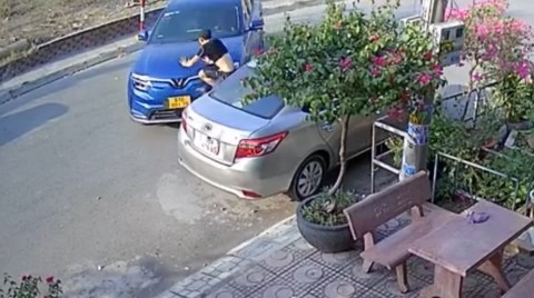 lai oto tong gay chan ban vi mau thuan khi choi bida