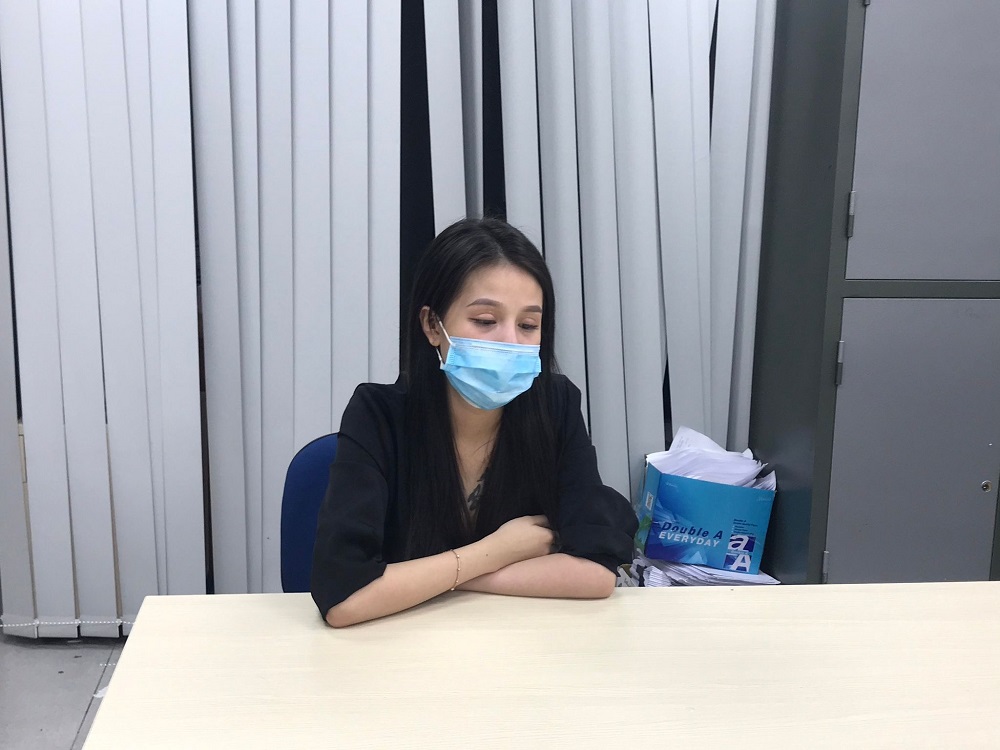 bat hot girl cung hang chuc dan choi dang bay lac trong quan bar heyo club bat hot girl cung hang chuc dan choi dang bay lac trong quan bar heyo club