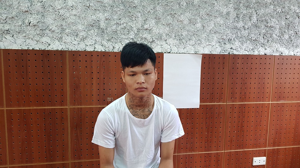 co gai bi trai la lua ban vao quan karaoke voi gia 8 trieu dong co gai bi trai la lua ban vao quan karaoke voi gia 8 trieu dong